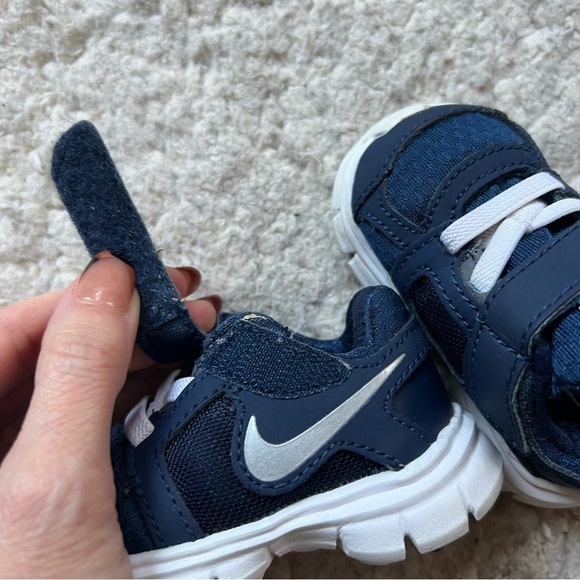 Nike Baby Navy Blue and White Fusion ST 2 Trainers Size 2.5C - Picture 6 of 11